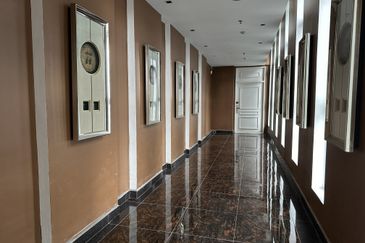 Somerset Puteri Harbour