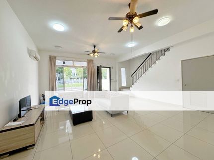 Super Link Double Storey Terrace House At The Greens Horizon Hills, Johor, 