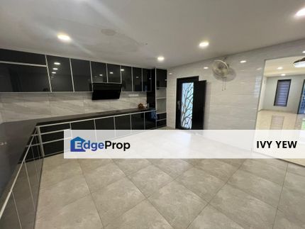 💥Double Storey End Lot+8ft land@Taman Ehsan jaya , Johor, Johor Bahru
