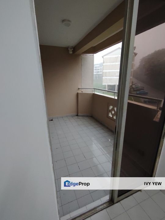 🕊3 bedroom apartment@ tanjung puteri apartment, Johor, Pasir Gudang