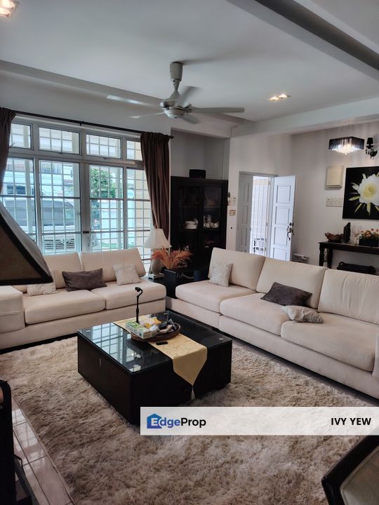 🌼2½ sty Terrace house@jalan sasa 30@taman gaya🌼, Johor, Ulu Tiram