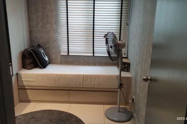 Meridin Bayvue Apartment