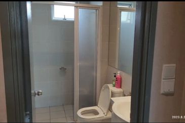 Meridin Bayvue Apartment