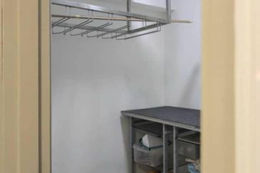 Aloha Tower Condominium