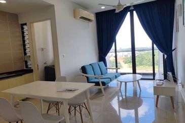 D\'Pristine @ Medini