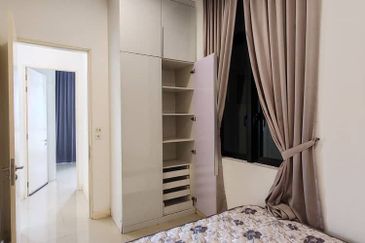 D\'Pristine @ Medini