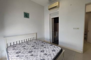 D\'Pristine @ Medini