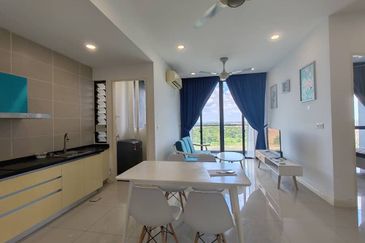 D\'Pristine @ Medini