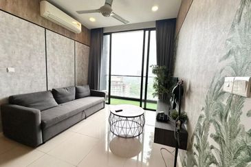 D\'Pristine @ Medini