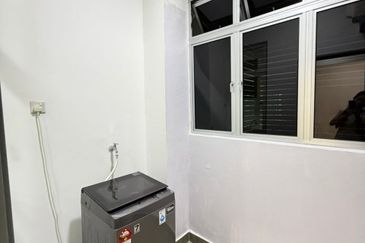 Meridin Bayvue Apartment