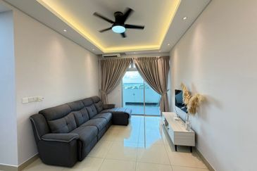 Meridin Bayvue Apartment