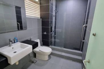 Prima Regency (Dorchester Court)