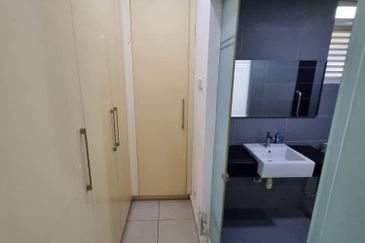 Prima Regency (Dorchester Court)