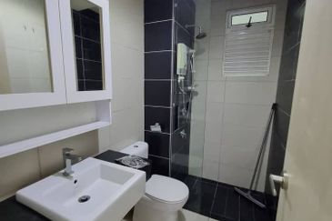 Prima Regency (Dorchester Court)