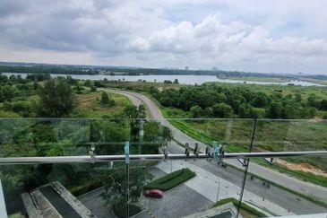 Prima Regency (Dorchester Court)