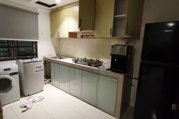 Bangunan Duta Impian (The Embassy Suites)