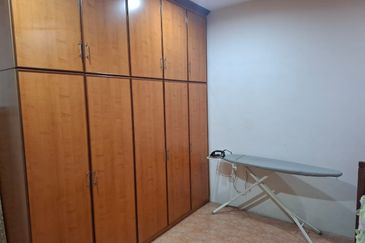 TAMAN PUNCAK JELAPANG MAJU