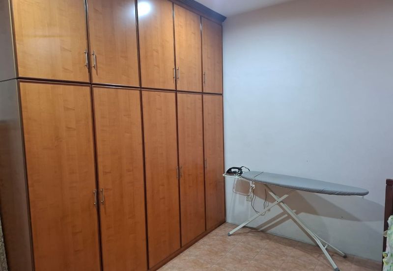 TAMAN PUNCAK JELAPANG MAJU