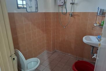 TAMAN PUNCAK JELAPANG MAJU