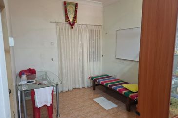 TAMAN PUNCAK JELAPANG MAJU