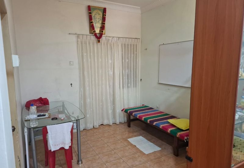 TAMAN PUNCAK JELAPANG MAJU