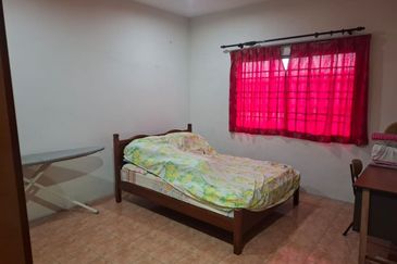 TAMAN PUNCAK JELAPANG MAJU