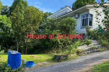 BUKIT KINDING ORCHARDS