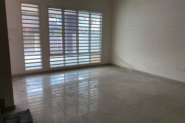 Taman Lapangan Hartamas Botani