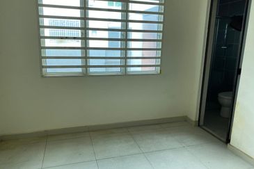 Taman Lapangan Hartamas Botani