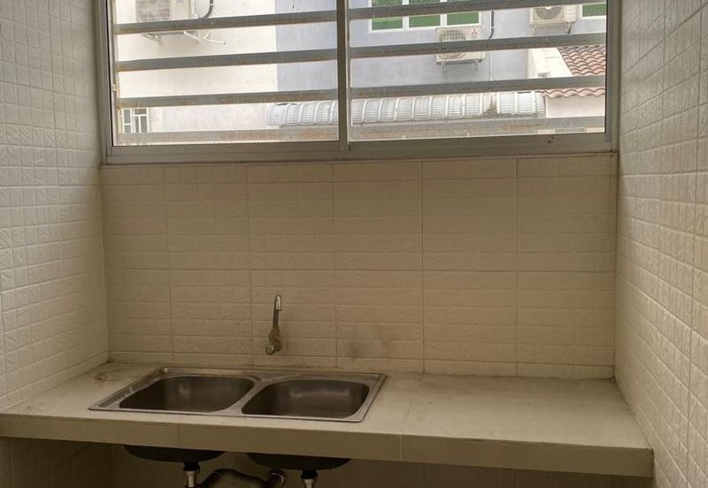 Taman Lapangan Hartamas Botani