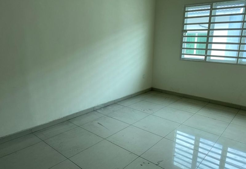 Taman Lapangan Hartamas Botani