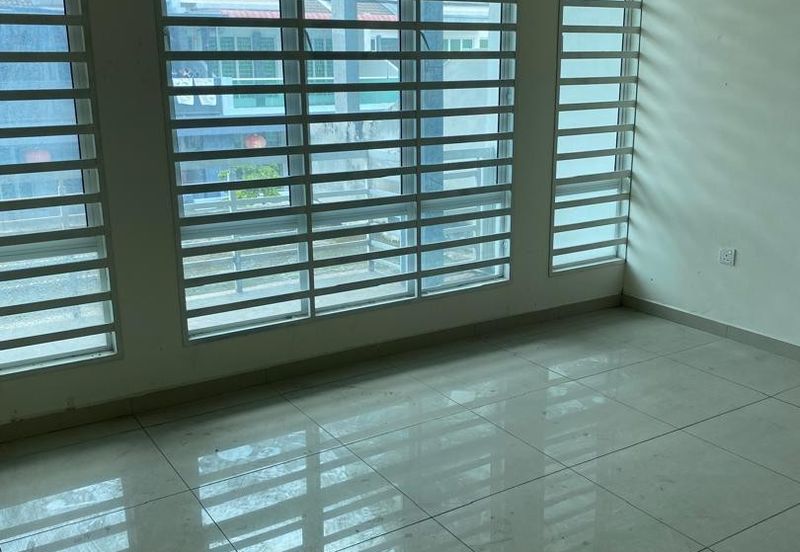 Taman Lapangan Hartamas Botani