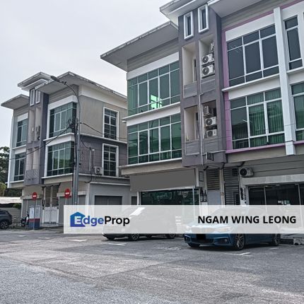 For Sale End lot Three-Storey Shopoffice @ Ipoh Town Centre, Perak, Ipoh