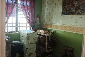 Pinggir Pengkalan Permai