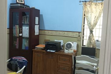 Pinggir Pengkalan Permai