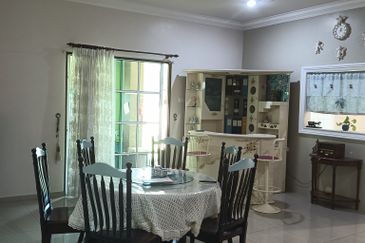 Pinggir Pengkalan Permai