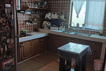 Pinggir Pengkalan Permai