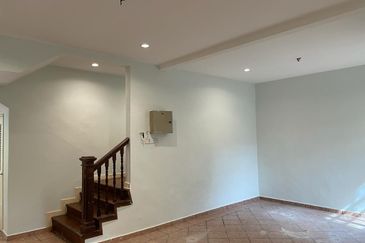 MERU VALLEY RESORT (GOLFVIEW TERRACE)