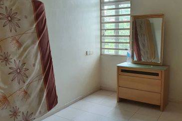 IMPIANA BOUGAINVILLEA