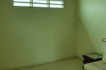 IMPIANA BOUGAINVILLEA