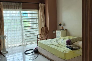 IMPIANA BOUGAINVILLEA