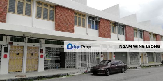 Double-storey shophouse For Rent at Taman Kemuncak, Ipoh, Perak, Ipoh