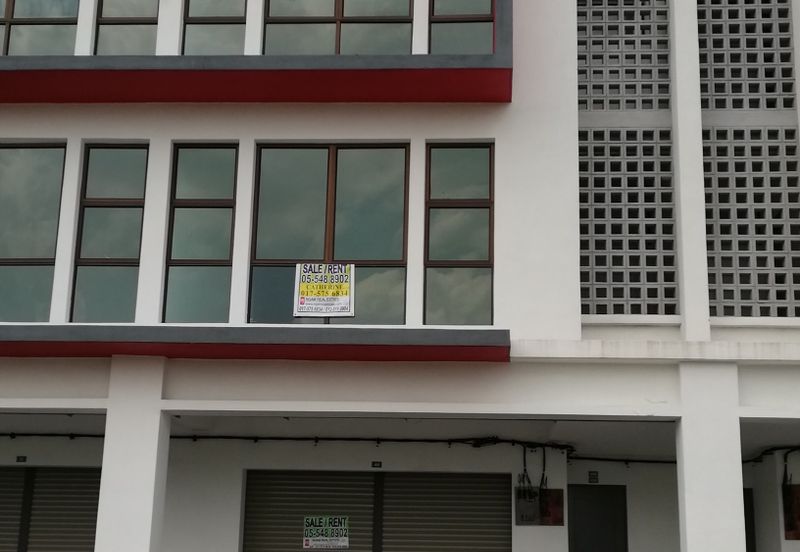 For Sale 3-storey shopoffice in Desa Lang Indah @ Atrio, Ipoh