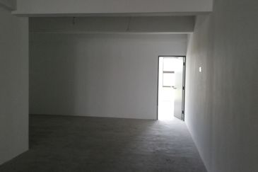 For Sale 3-storey shopoffice in Desa Lang Indah @ Atrio, Ipoh
