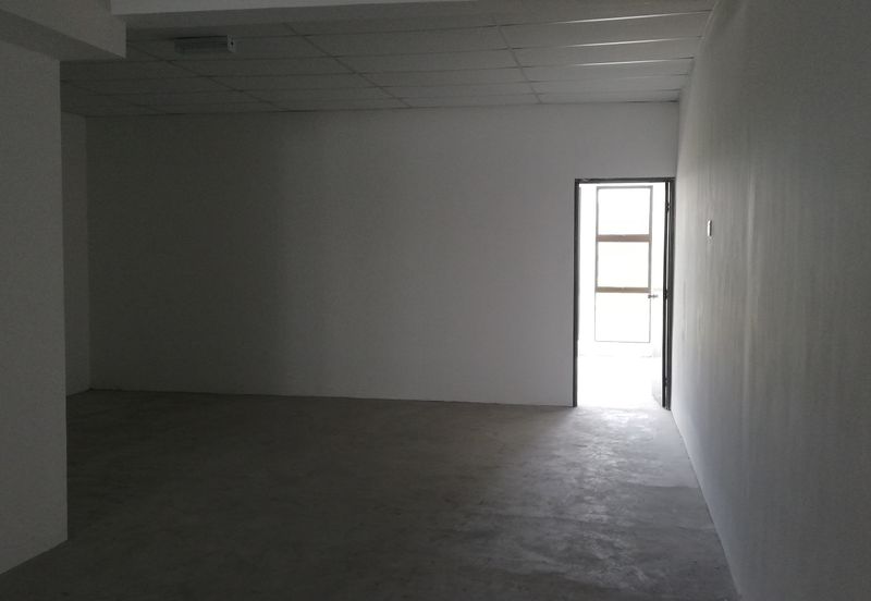 For Sale 3-storey shopoffice in Desa Lang Indah @ Atrio, Ipoh