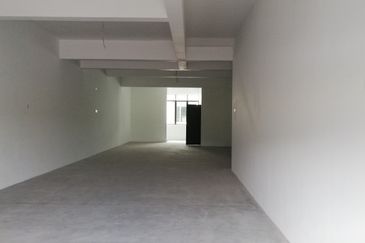 For Sale 3-storey shopoffice in Desa Lang Indah @ Atrio, Ipoh