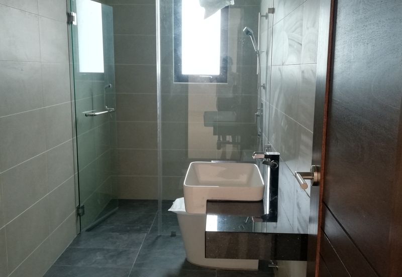 JALAN SULTAN AZLAN SHAH