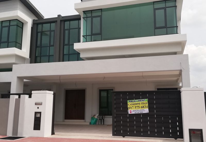 JALAN SULTAN AZLAN SHAH