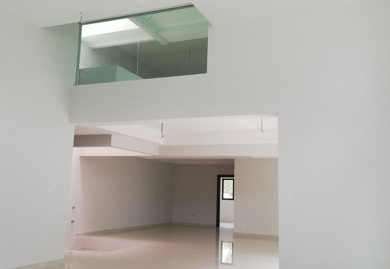 JALAN SULTAN AZLAN SHAH