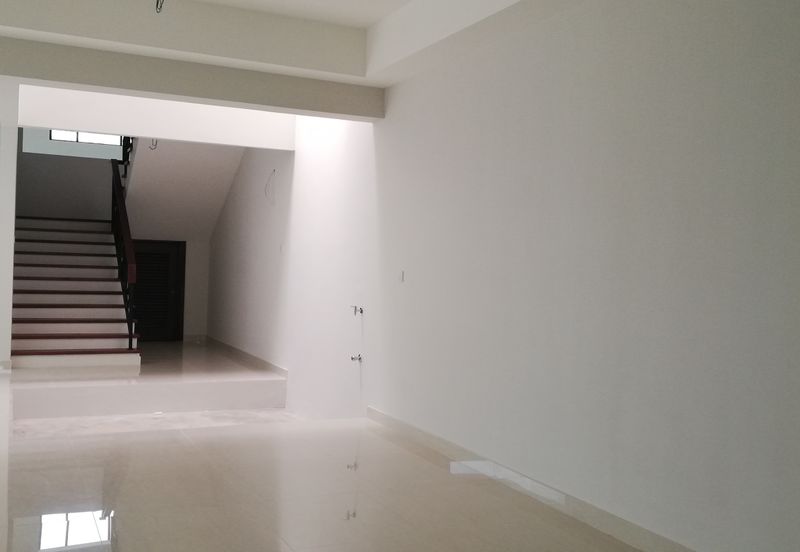 JALAN SULTAN AZLAN SHAH